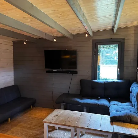 Holiday home Petite Maison Entre Et Foret En Pleine Nature
